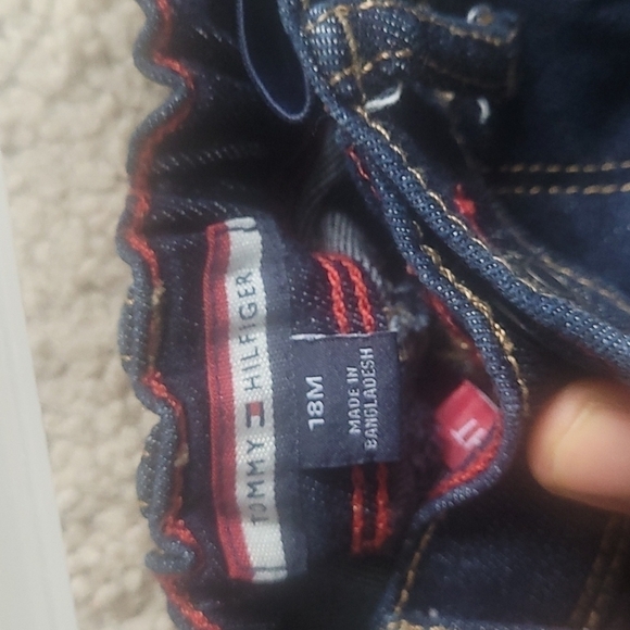👖👖 Boys Tommy Hilfiger jeans size 18months - Picture 5 of 6